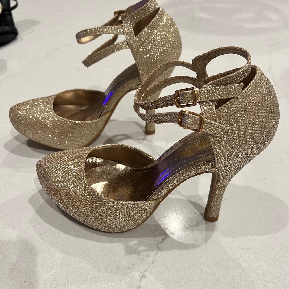 Dream Pairs Shoes